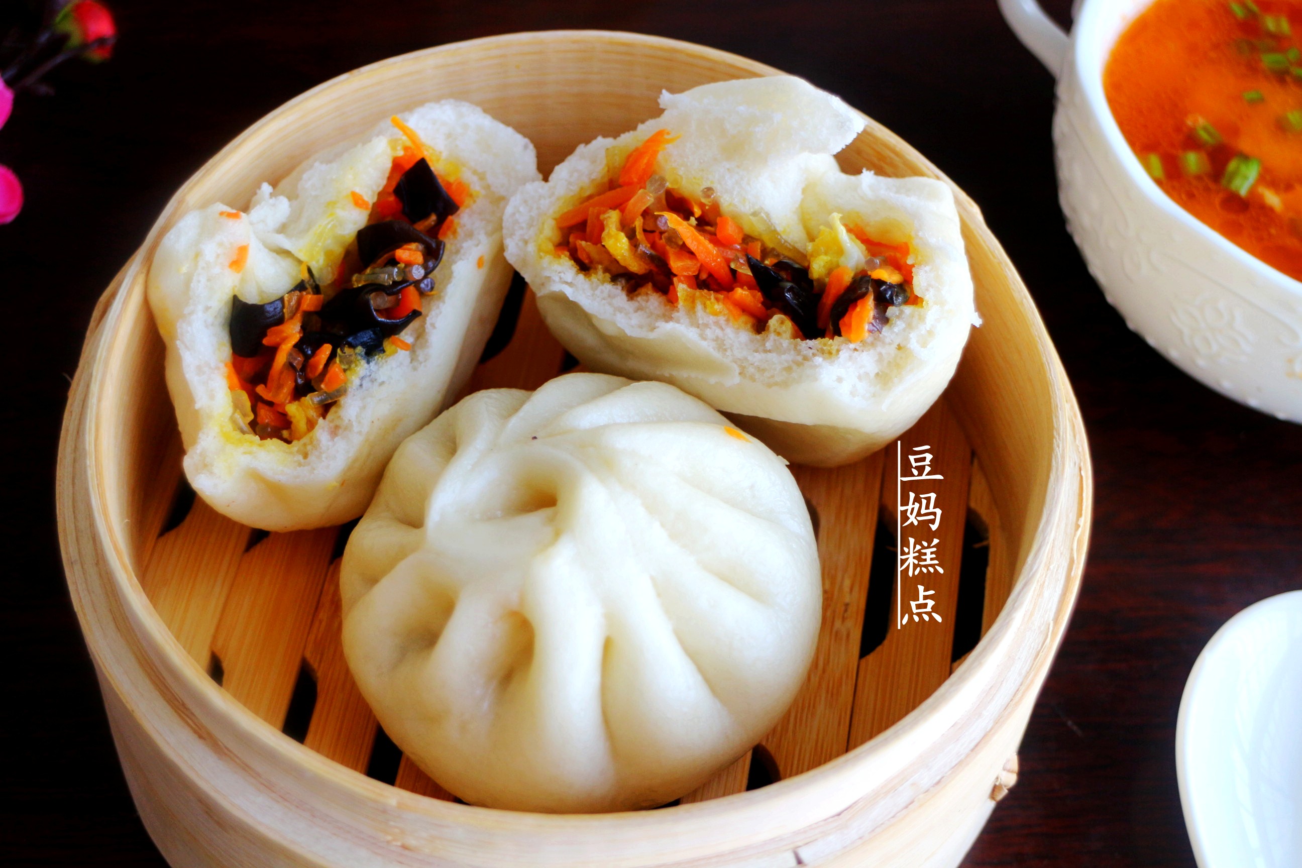 多吃素,3种纯素馅包子的做法,营养鲜美,学会做给家人