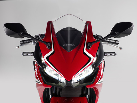 凤凰涅槃的本田CBR400R仿赛，能否与川崎忍者400相抗衡