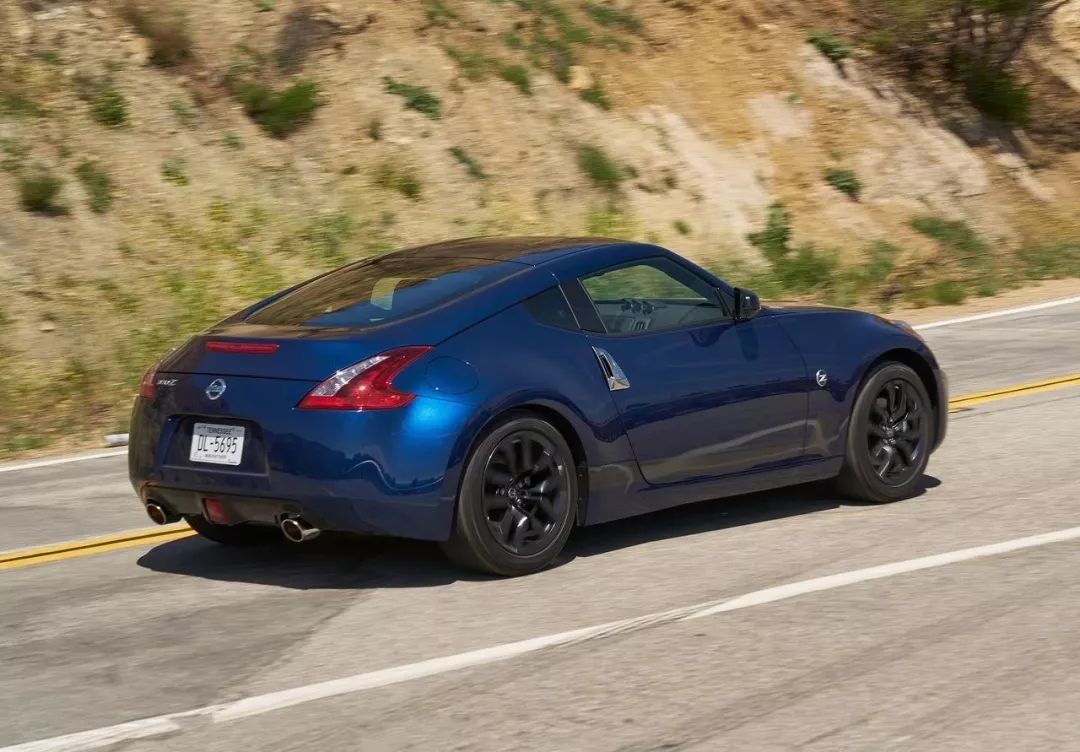 史上最强日产370Z，405马力配6MT，丰田Supra压力山大