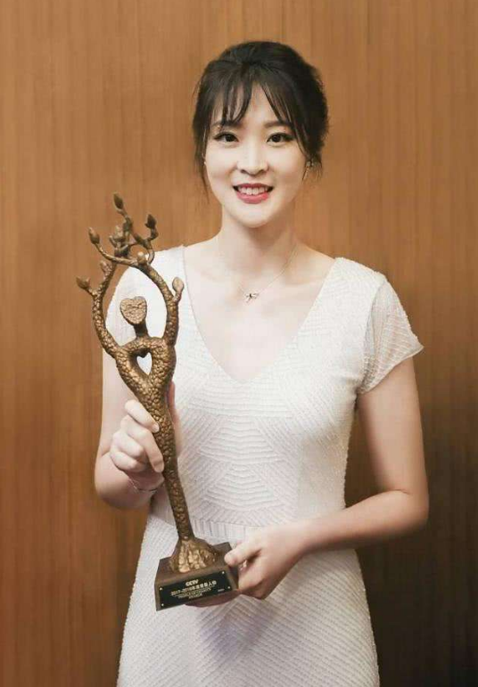 中国女排三大美女是谁中国女排长得最漂亮一个是谁