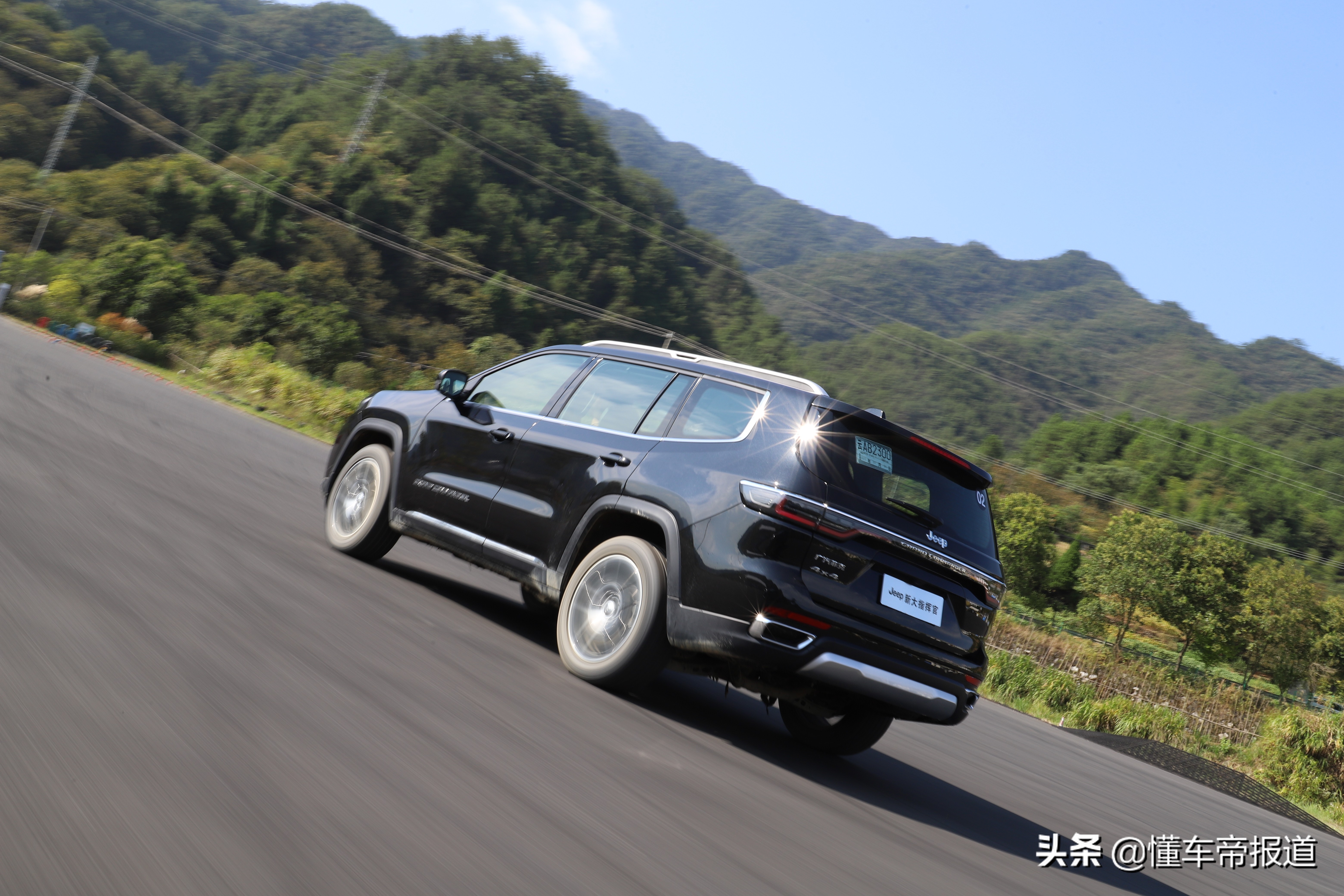 新车｜实力均衡，质感舒适！试驾新款Jeep大指挥官