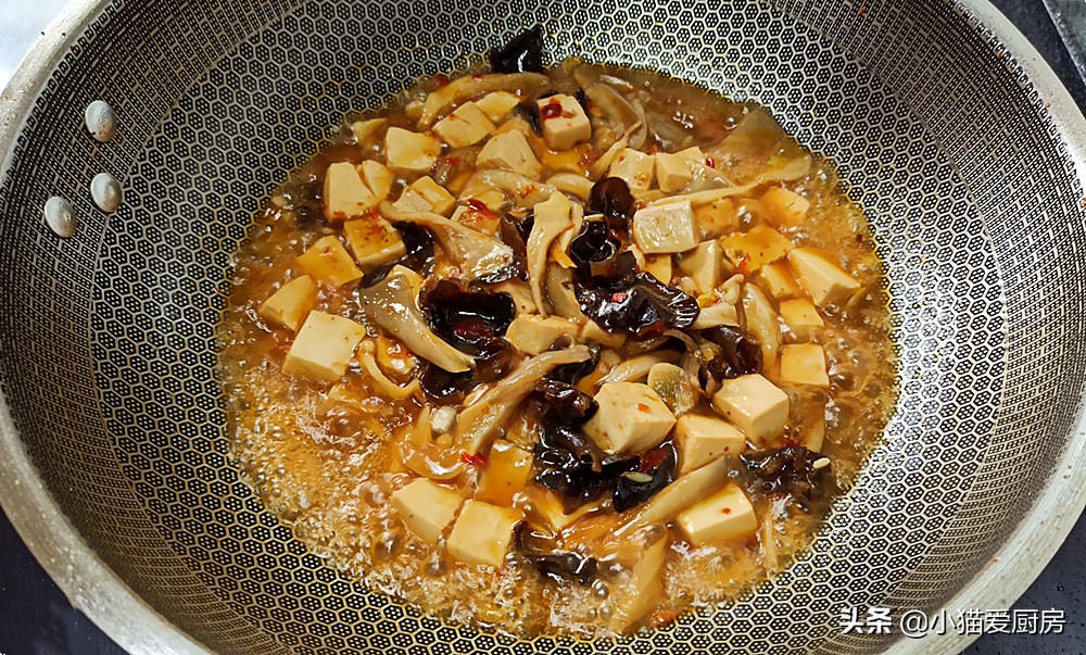 东北溜豆腐的做法大全（10分钟教你做出东北溜豆腐）
