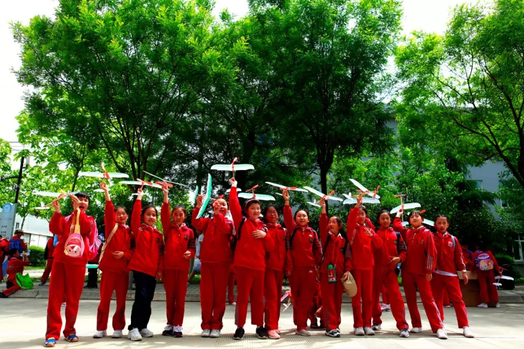 星辰大海，与你同往——西安高新国际学校给孩子一个“航天梦”，向着浩瀚星辰出发