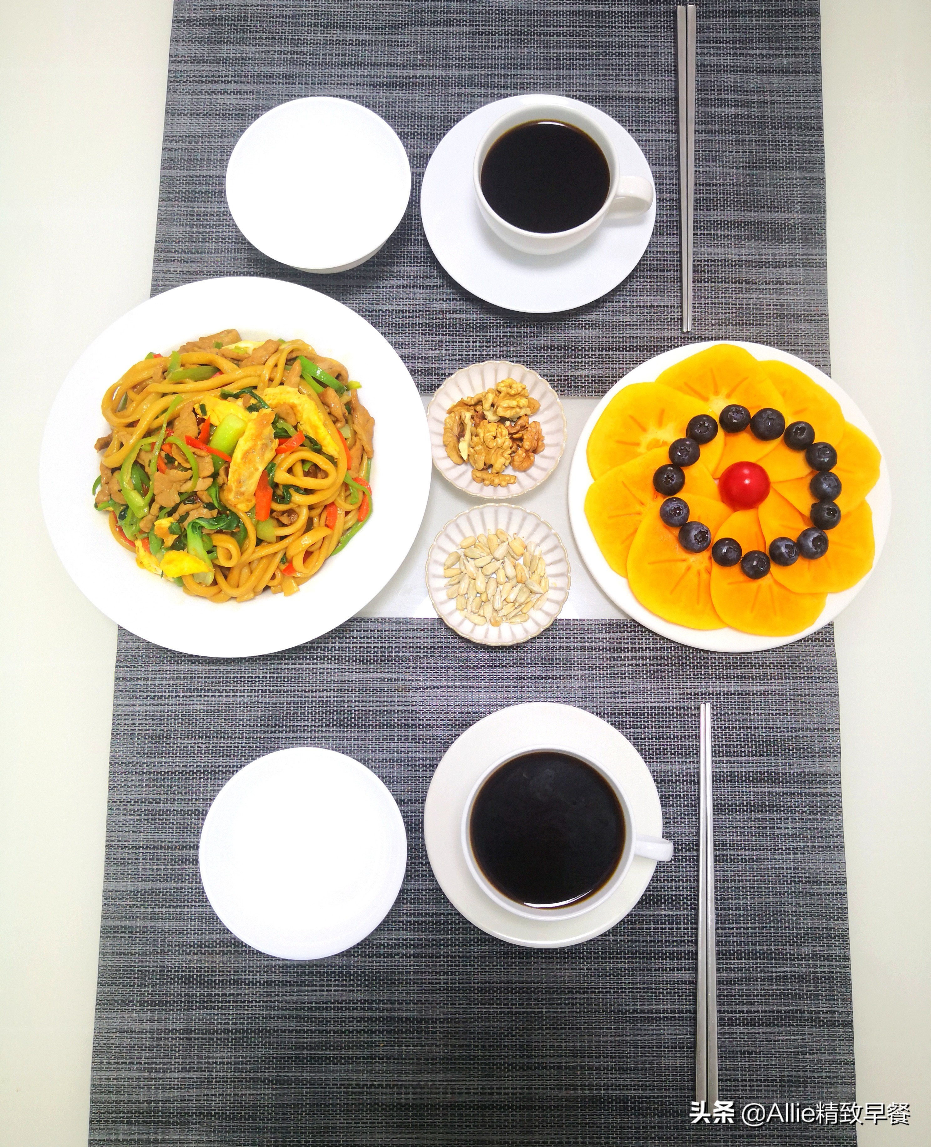 家常炒拉面有技巧，這樣做比面館都好吃還不油膩，食材多，真營養