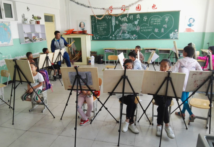 幼儿园一次性开15个“兴趣班”，可能只有一个实用，打基础更重要