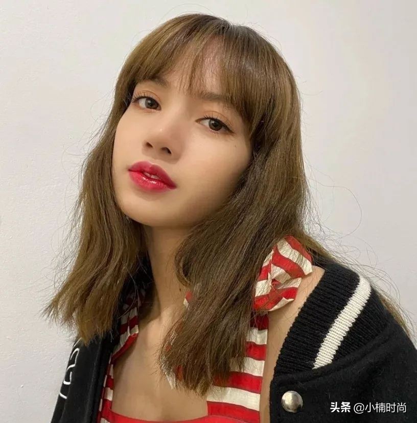 lisa回归棕发色2020年亚麻发色推荐青木棕发色显白又高级