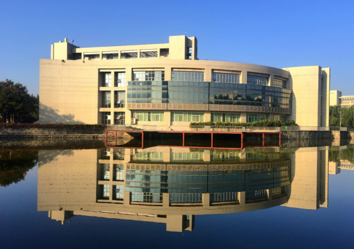 西安有一所“双非”大学，近年来进步很大，值得准大学生们考虑