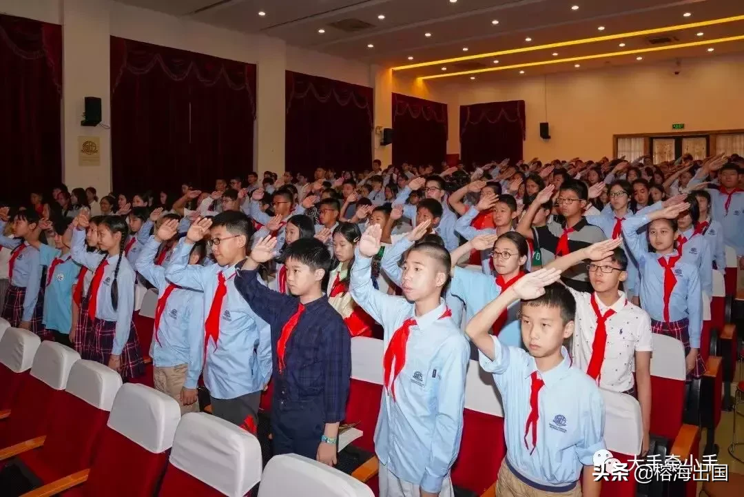 八一八上海小朋友的校服，哪所学校才是魔都颜值Top 1？