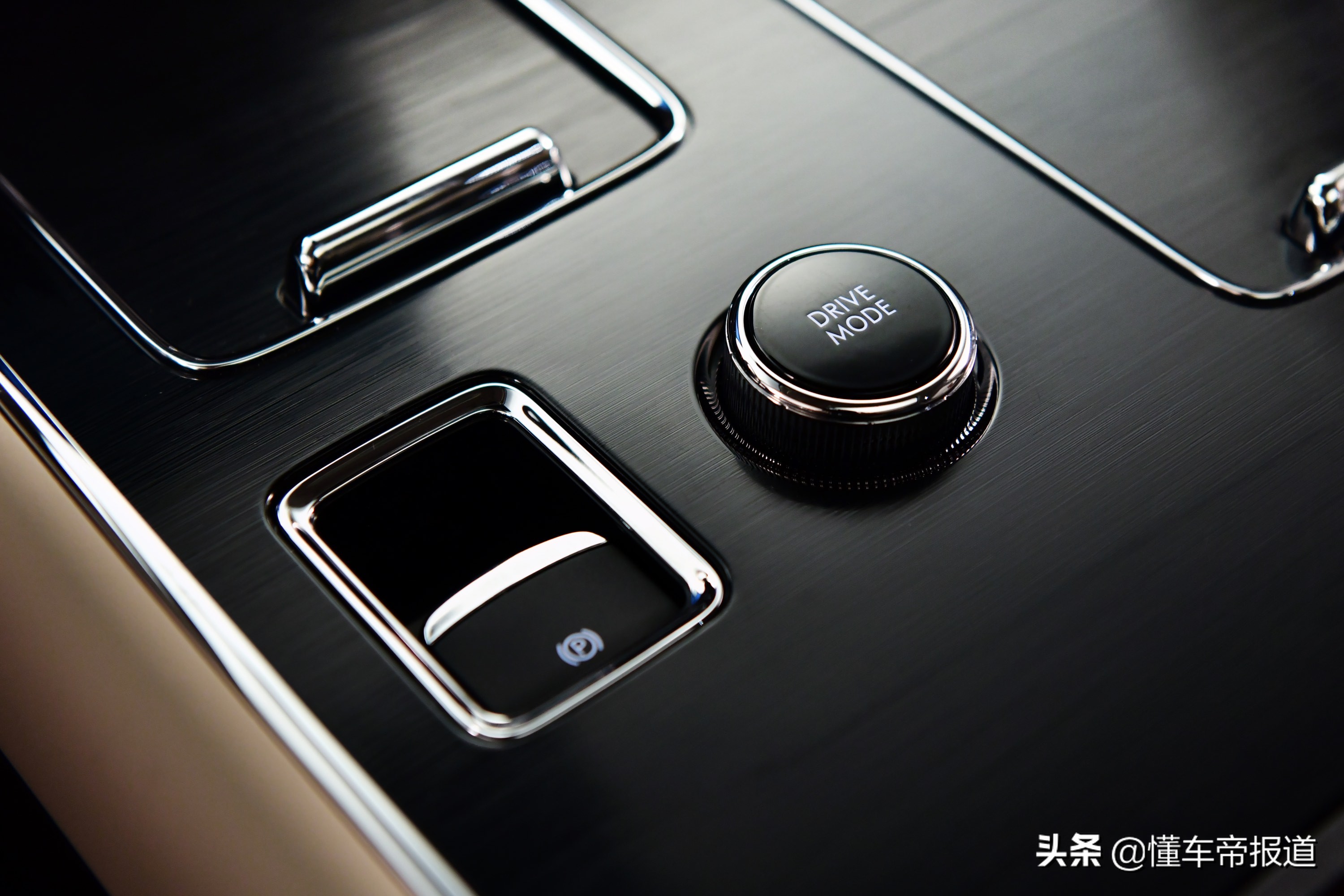 挑战宝马X5、奔驰GLE，全新林肯飞行家上市，售价62.88-81.88万元