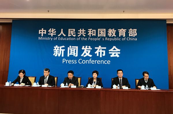 家长鸡娃，学生内卷，资本胁迫！44年下来，中国高考还公平么？