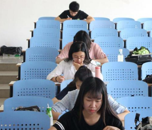 毕业后才发现，公办专科和民办三本有差距，希望你没选错