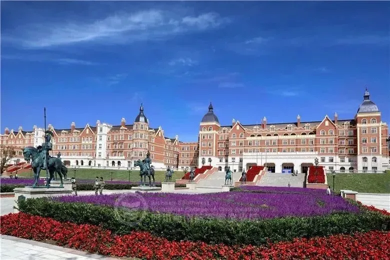 金堂一高校被誉为“四川最美大学”，民航类专业非常有优势