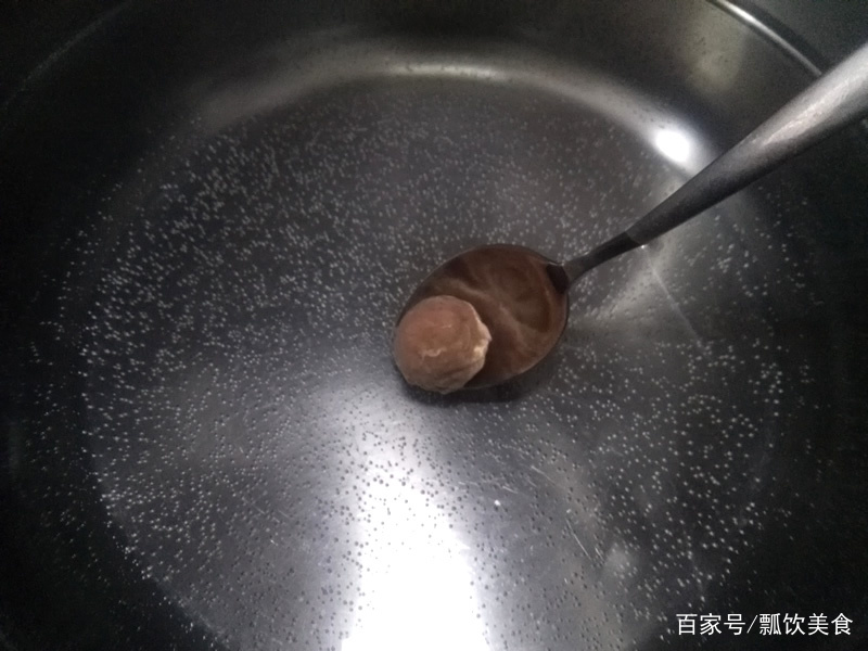 教你自制牛肉丸，无需手打，鲜嫩好吃，制作简单，比吃牛肉方便