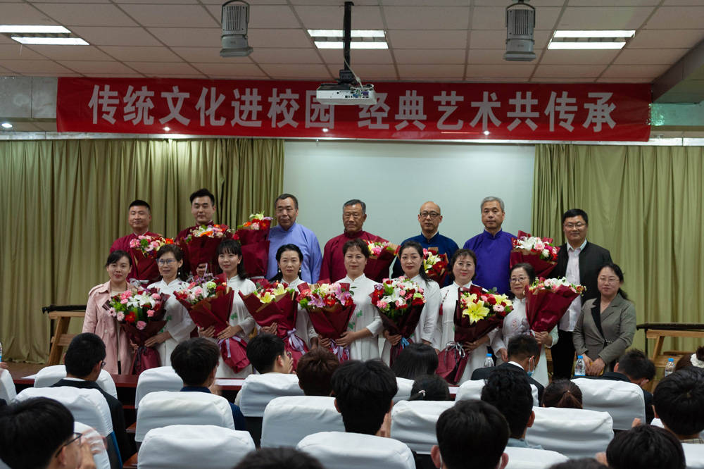 让传统文化走进校园 让经典艺术得到传承