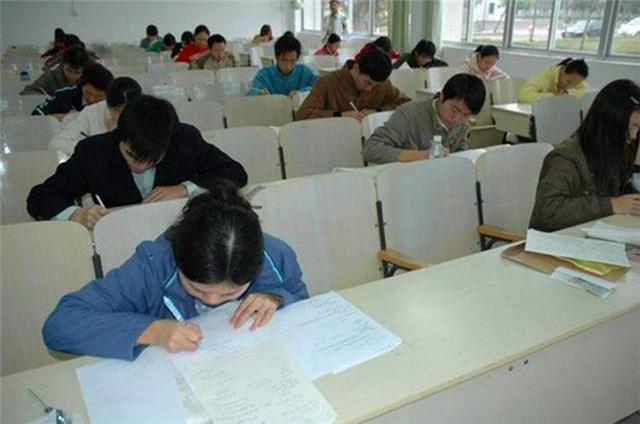 北京高考数学难哭考生，引网友争议，专家却说和去年难度一致