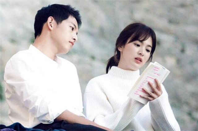 15岁入行，出道20年从不拍吻戏，结婚嫁初恋，李小萌不觉得亏