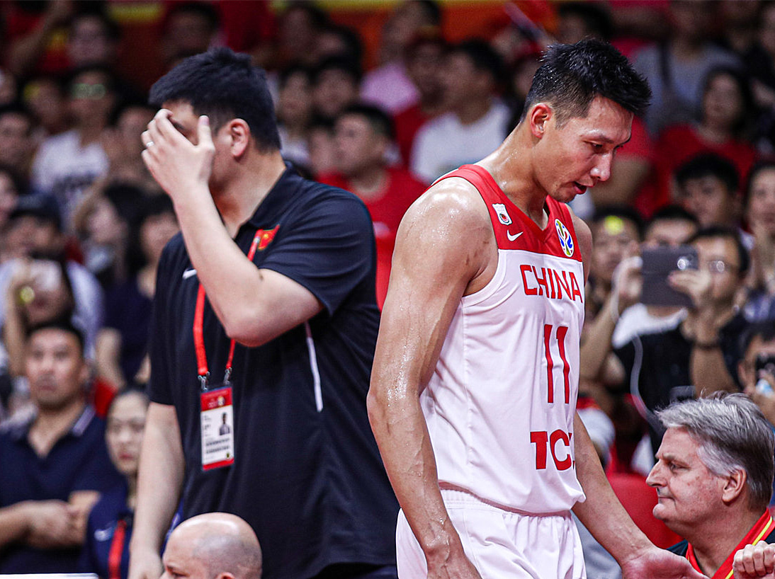 为什么cba球员那么瘦(姚明和易建联进入NBA之后都壮了，为什么周琦在NBA两年还这么瘦)