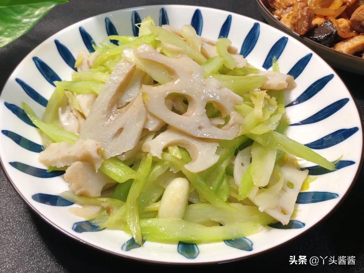 夏至，推荐道13道碱性素菜给大家，简单好做，味美可口，老少都爱