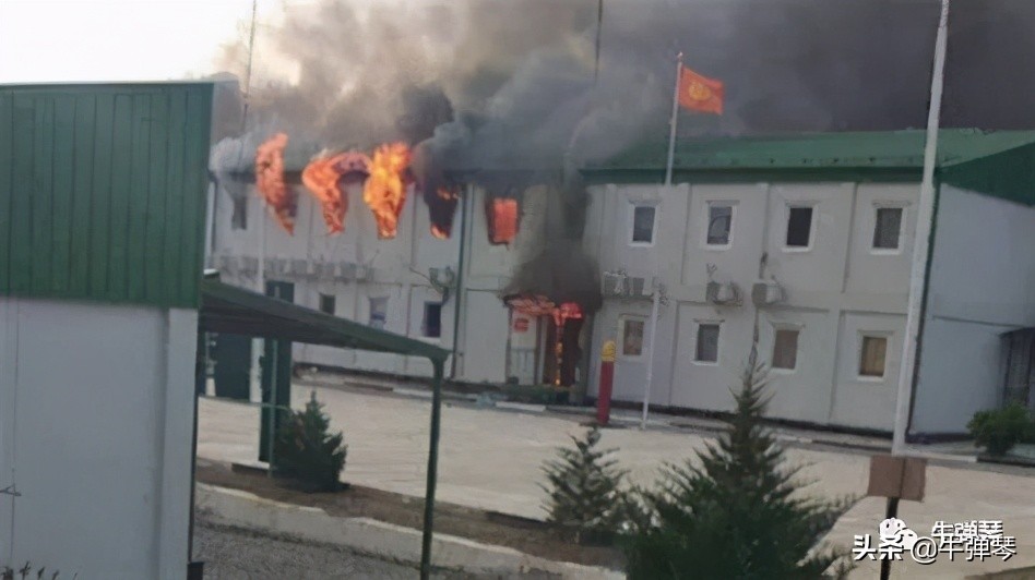 一觉醒来，这两个中国的友好邻国，大打出手了