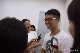 各个省份的高考状元家庭背景公开，他们都来自富裕家庭，很现实