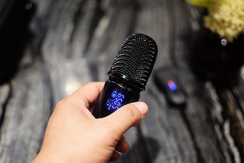 嗨起来 艾特铭客M18 K歌蓝牙音箱+无线K歌麦克风