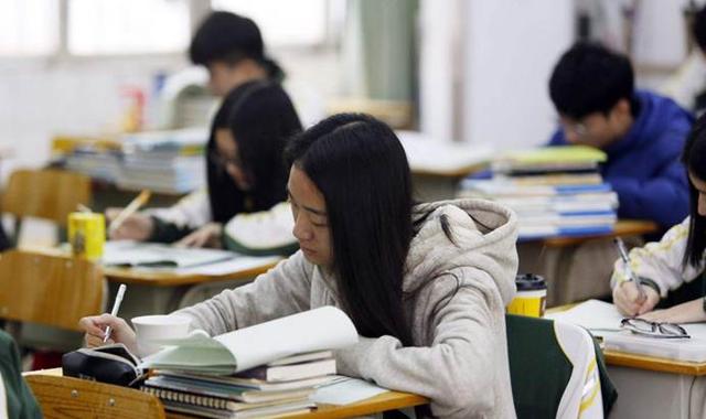 如果高考全国用同张试卷，哪个省考生更厉害？大数据告诉你答案