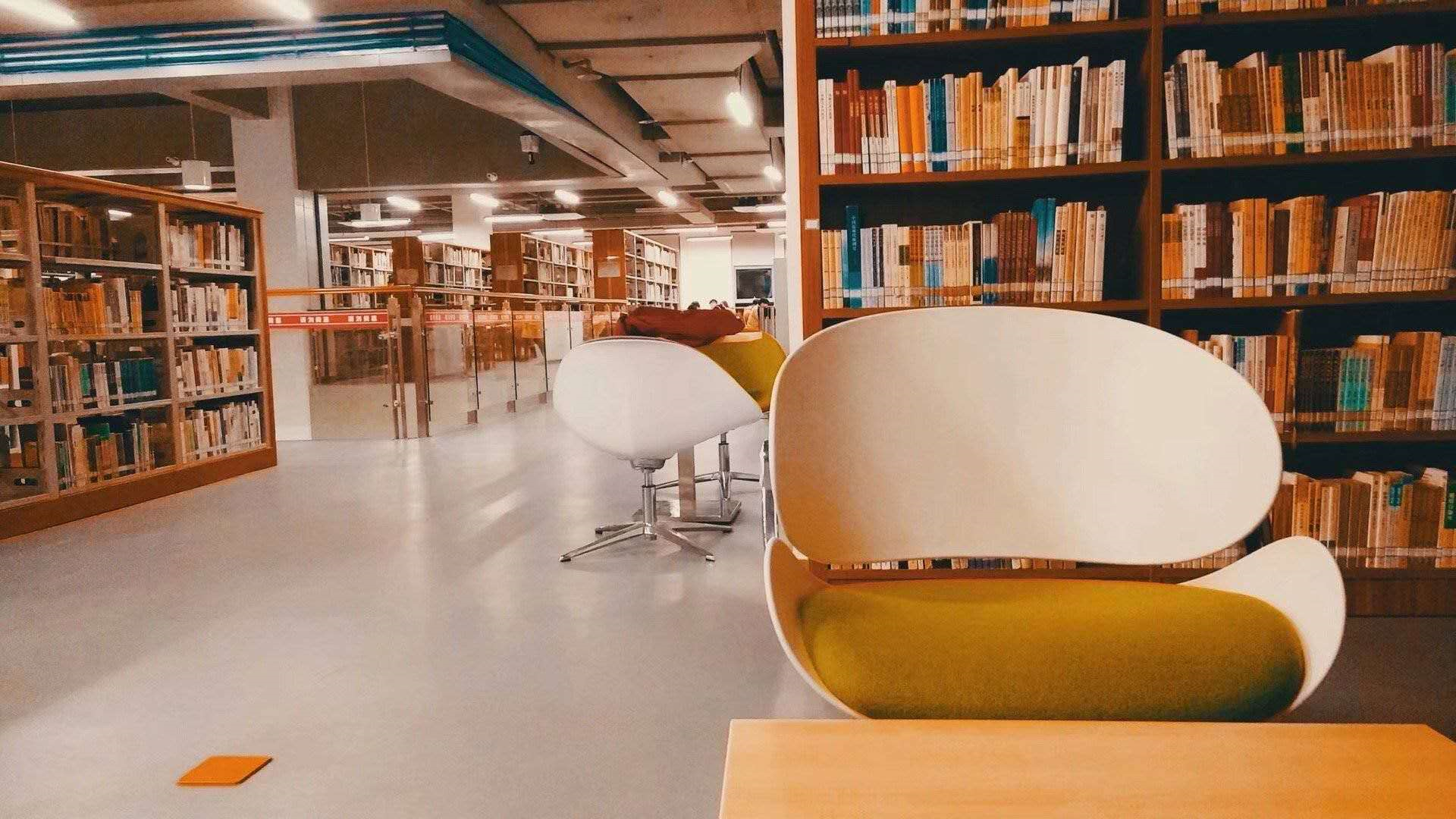 在江西吉安的井冈山大学，对于中等生来讲就是福利，为什么呢？