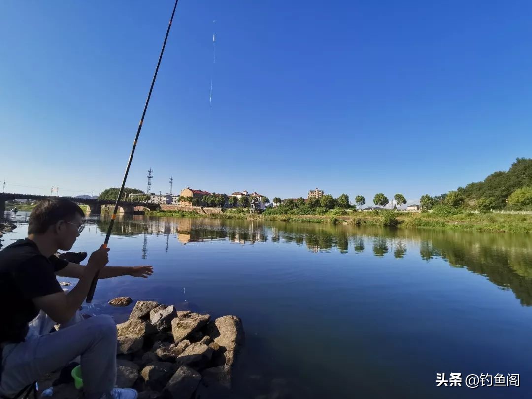 鳜鱼什么季节好钓（牢记两大选位标准与三个核心钓法）