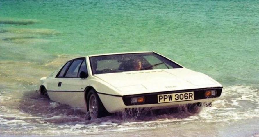 最后007部电影即将被释放，谈谈他们打开的代理商