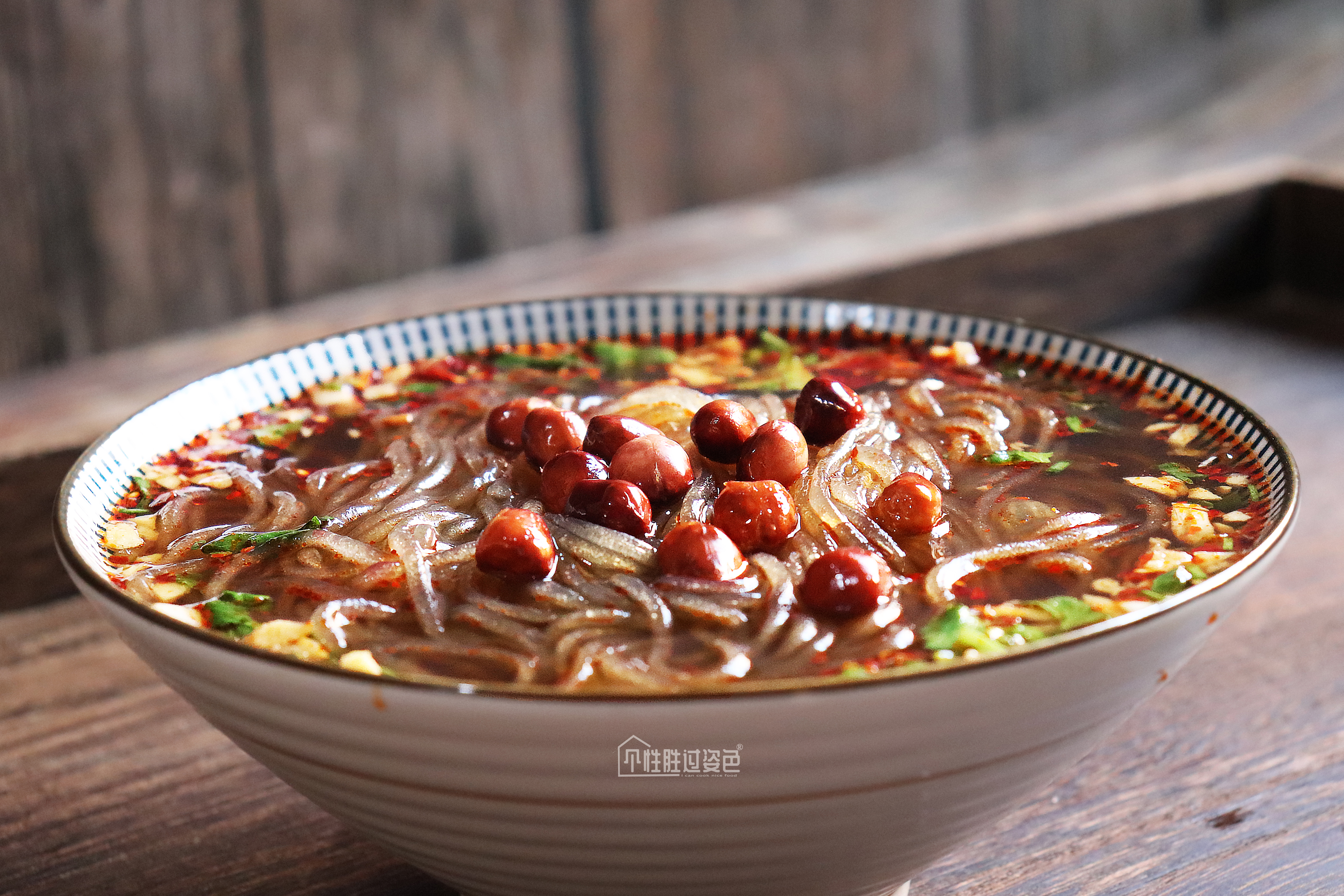 开店20年的老师傅教您正宗酸辣粉做法，秘制配方免费送，记得收藏