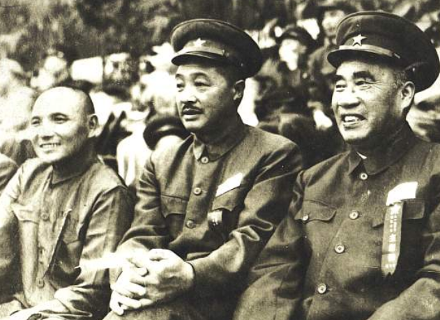 朱德位列元帅之首，可授衔证书却不是001号，001号究竟给了谁？