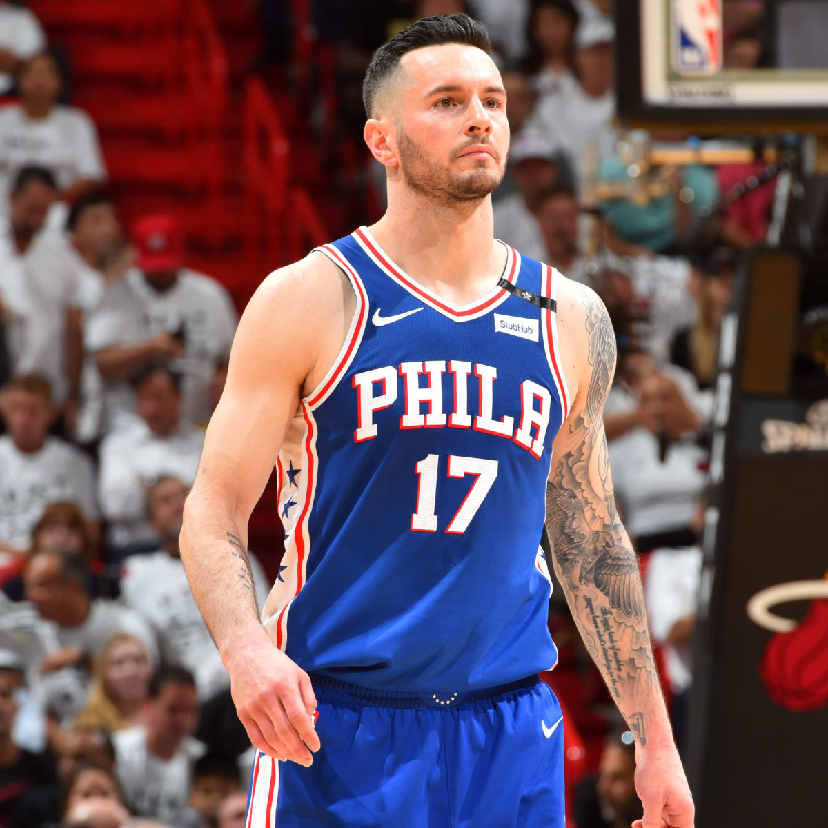 雷迪克退役(37岁射手雷迪克宣布退役,15年生涯收入破亿,高居历史三分