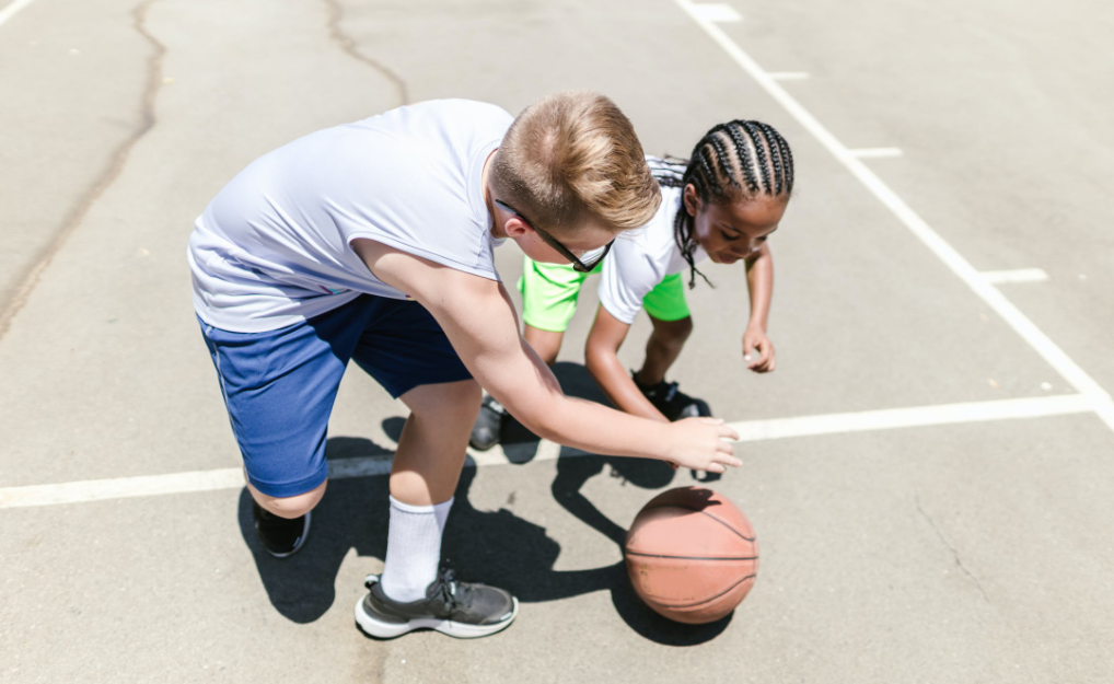 有哪些写nba的小说好看(假如你成为一名篮球巨星是种什么体验？推荐4本热血的篮球类小说)