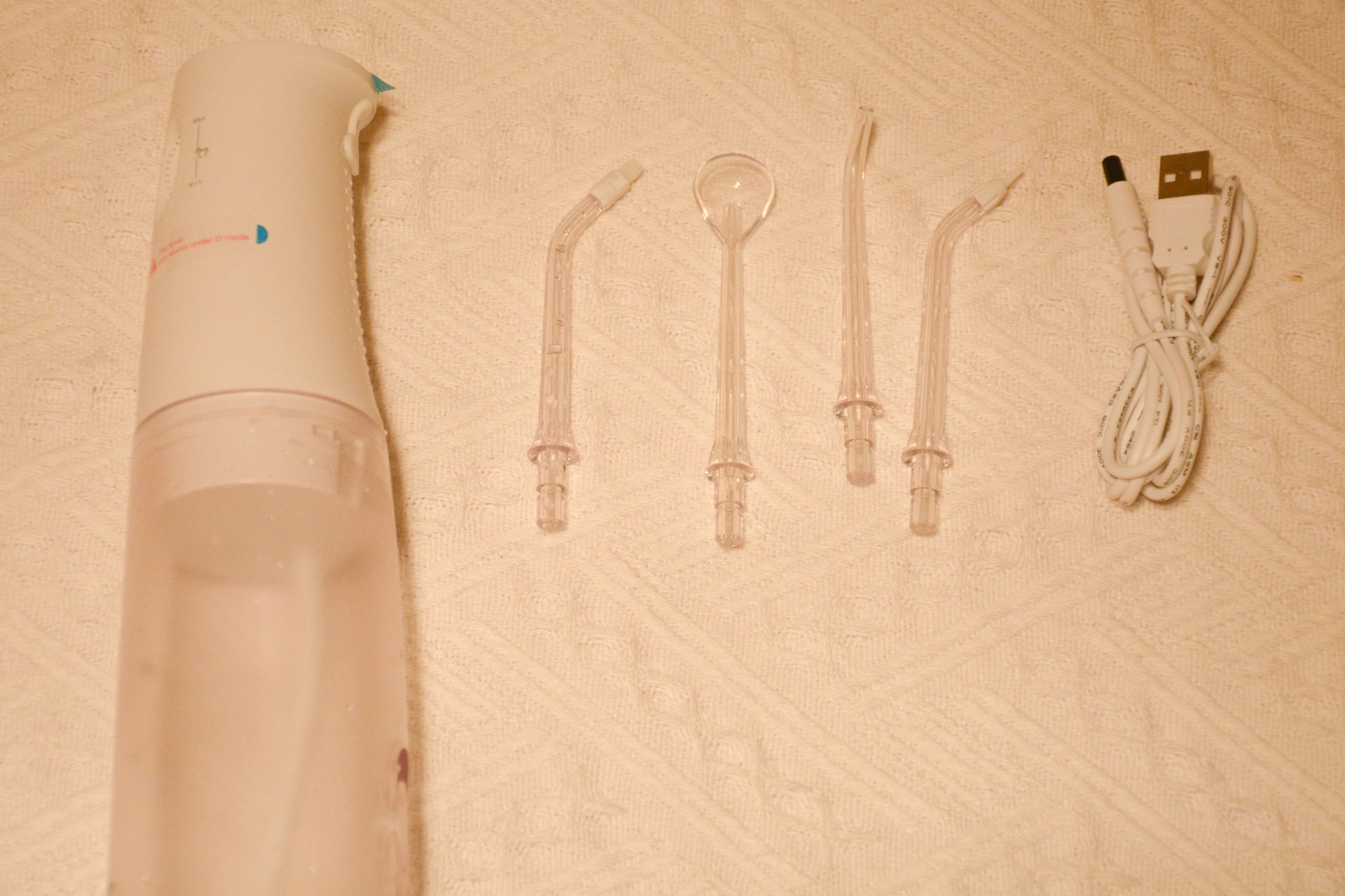 让牙齿拥有更深层次清洁呵护，Flosmore冲牙器体验评测