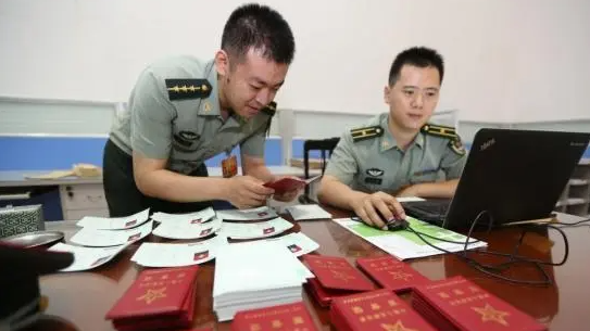 军队文职招3290人，六险二金还有正式编制，想报考的要抓住机会