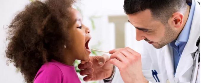 滥用的“剪舌系带”，舌系带到底该不该剪？这一刀孩子挨得很无辜