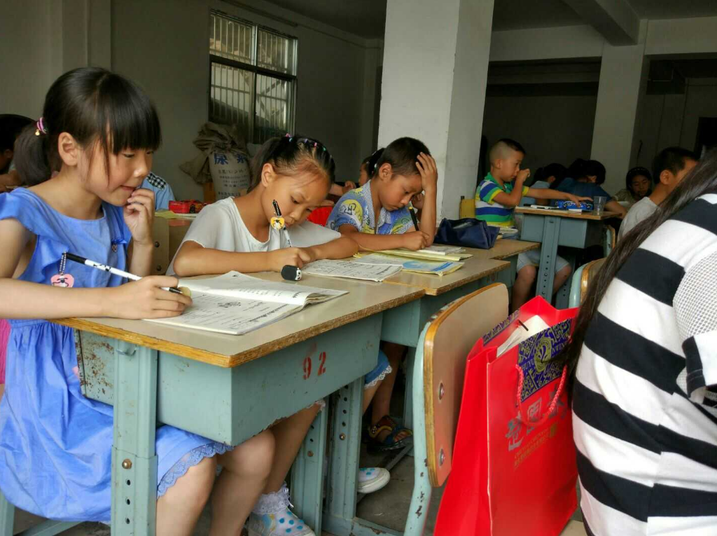 补习机构迎来好消息，教育部允许其继续给学生补课，但有前提条件