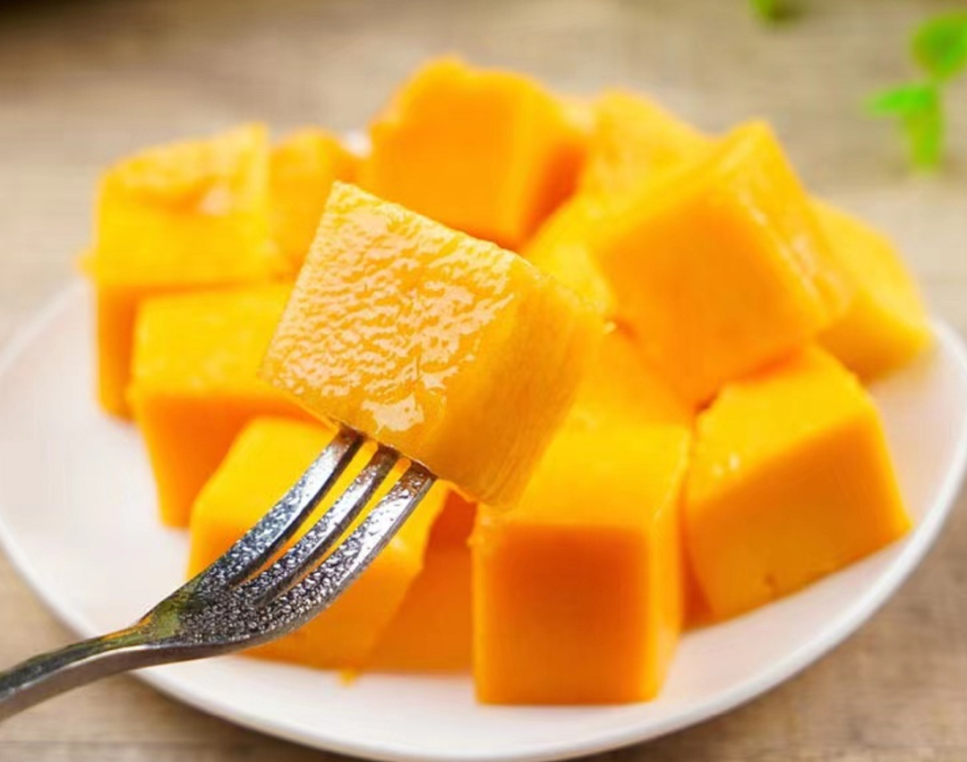 一口爆汁比蜜甜,没吃过小台芒,别说你吃过芒果