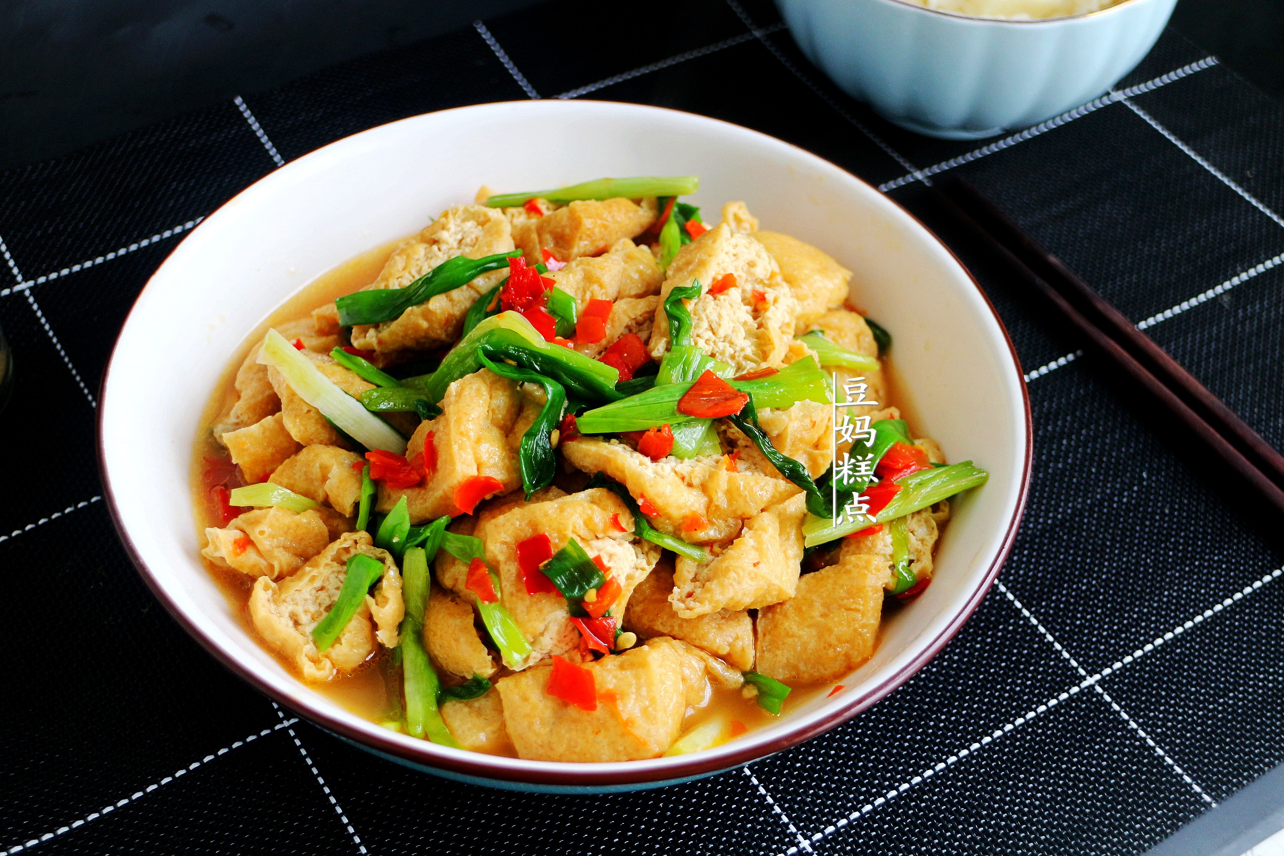 豆腐泡怎么做好吃,5分钟上桌,简单又下饭