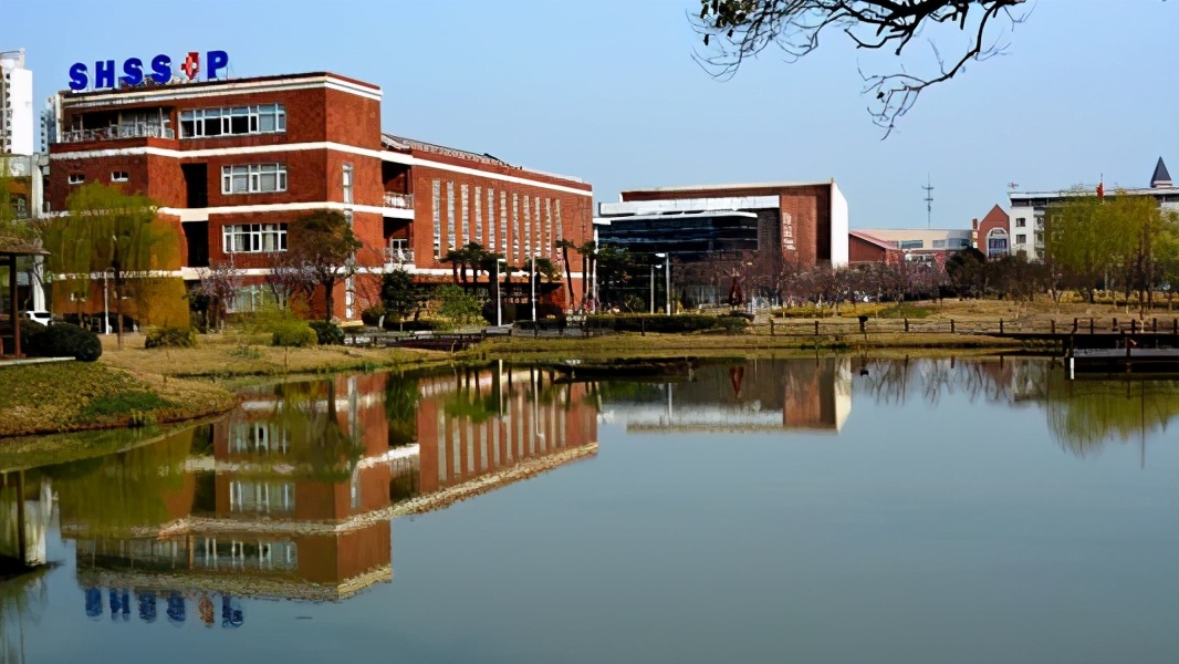 厉害了，江苏这4所高中，被清华大学评为“优质生源中学”