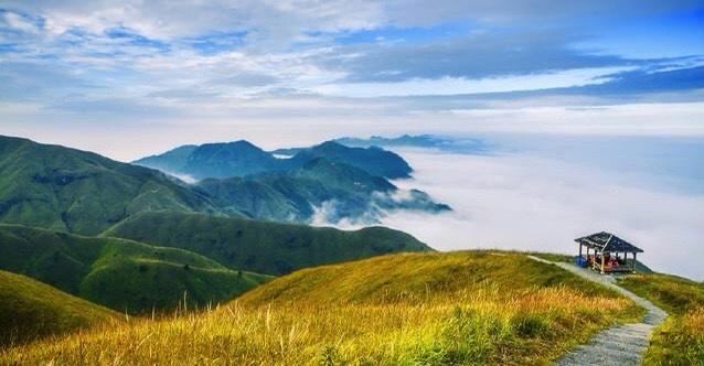 江西最让人向往的景区不是庐山，而是武功山：中国最美的山峰之一