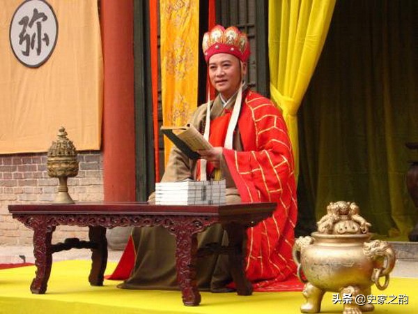 古代汉传佛教四大佛经翻译家都是谁？四人中有三人不是汉人
