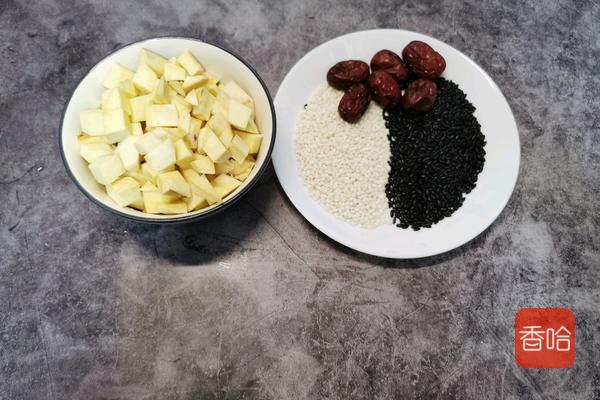 黑米粥的做法和配料（每天一碗黑米粥好喝又补血）