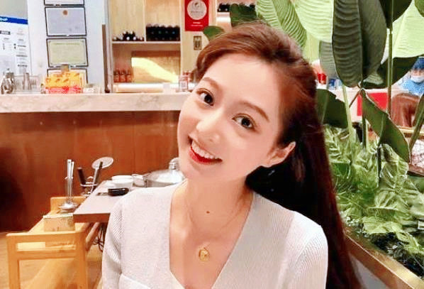 中国传媒大学校花冯琳，她实习去了哪？实习时如何做出适合的选择