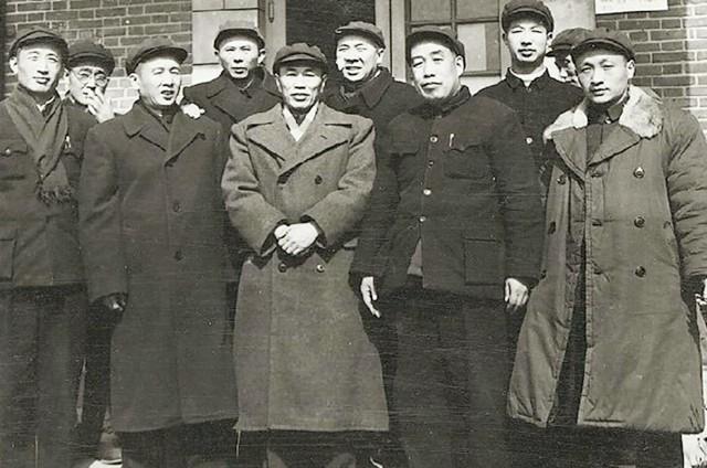 入朝在即，毛泽东却临阵换将：换掉13兵团主将！2年后才知真高明
