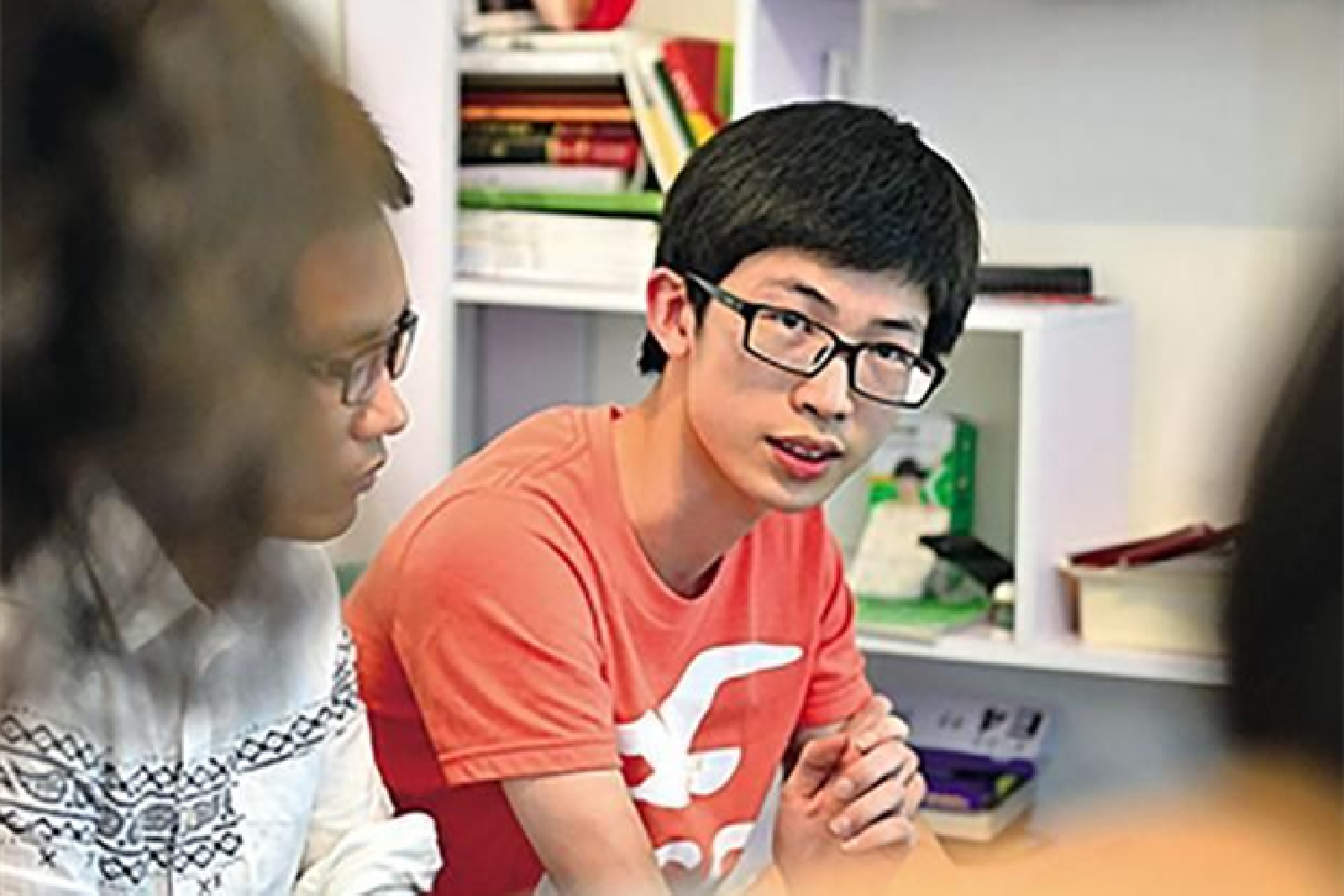 初一女儿考14分回家，父母为其鼓掌，鼓励才能创造奇迹