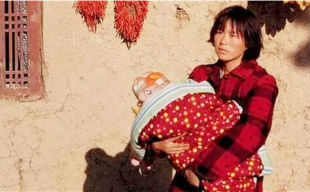 女大学生被拐卖（女大学生）