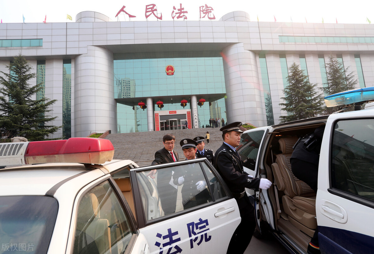拒不执行判决裁定罪,拒不执行判决裁定罪是公诉还是自诉
