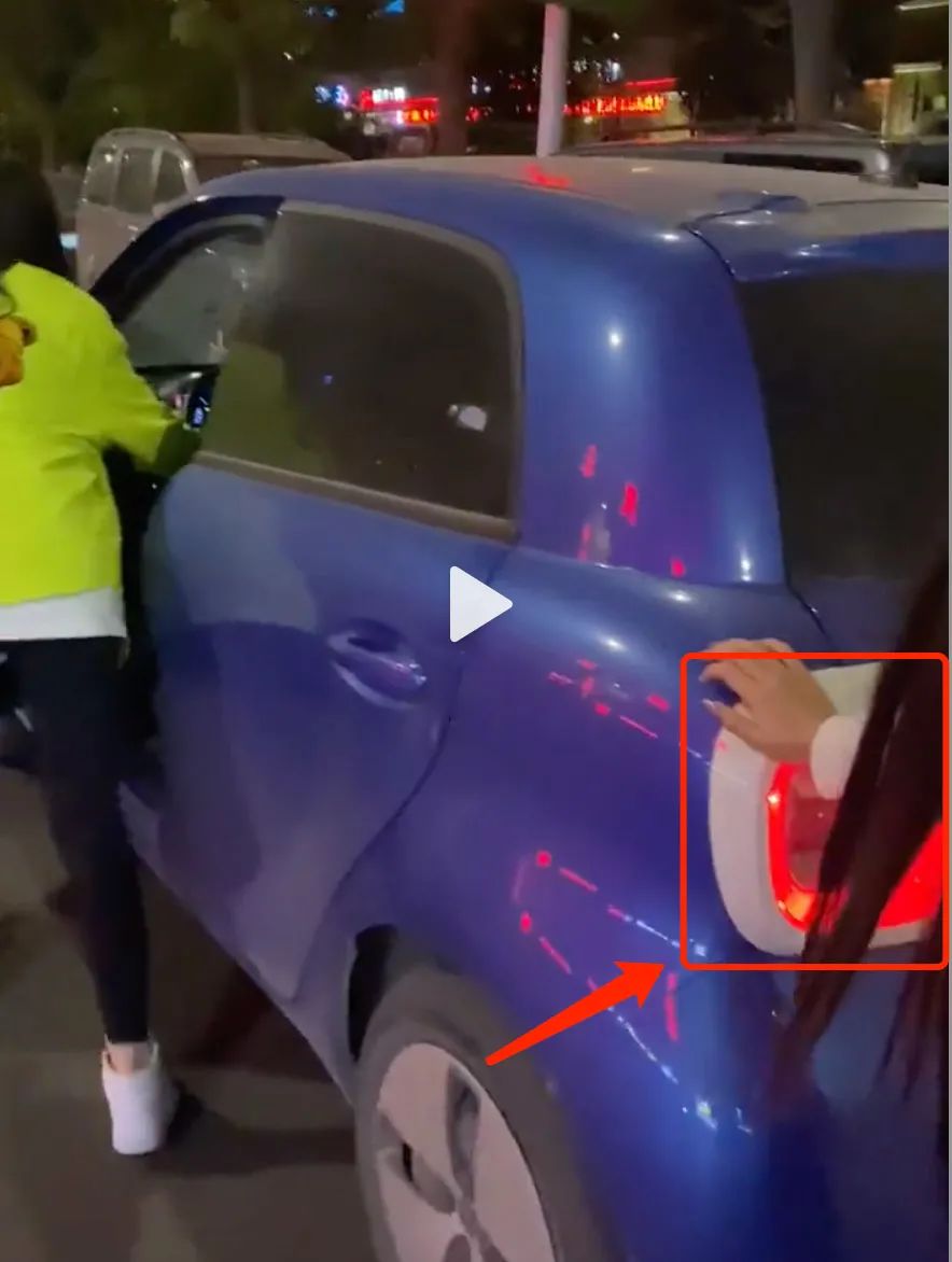 “酒后推车”算酒驾吗？女子酒后推车回家，交警：不违法但缺德