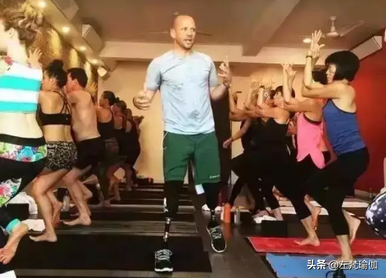 左梵瑜伽：3个瑜伽励志故事，因为瑜伽，她们都活成了一道光